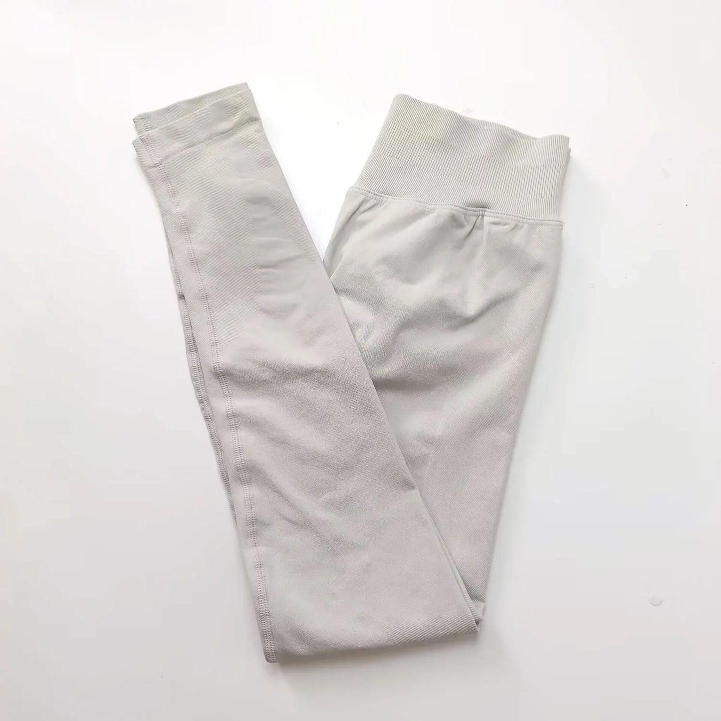 High-Impact Seamless Leggings - Scrunch Butt Design
