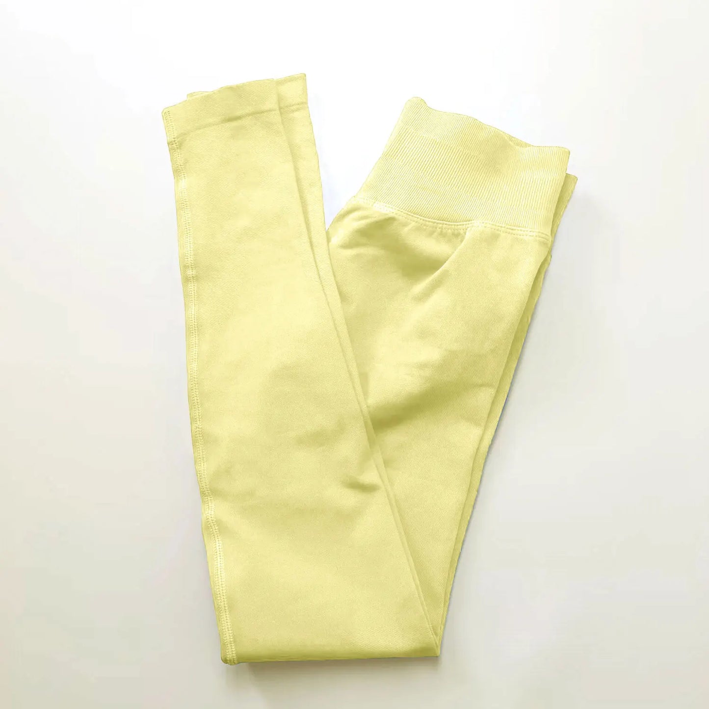 High-Impact Seamless Leggings - Scrunch Butt Design