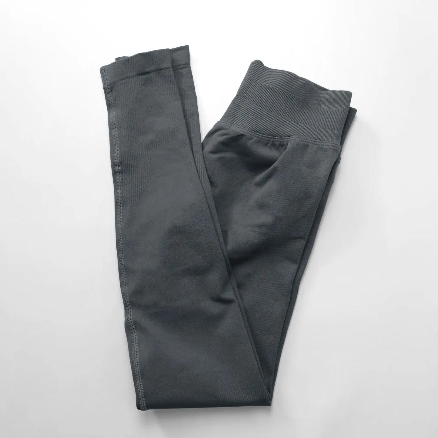 High-Impact Seamless Leggings - Scrunch Butt Design