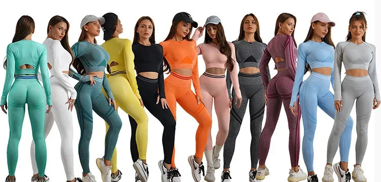 Women's 2-Piece Gym Set - Crop Top & Scrunch Leggings